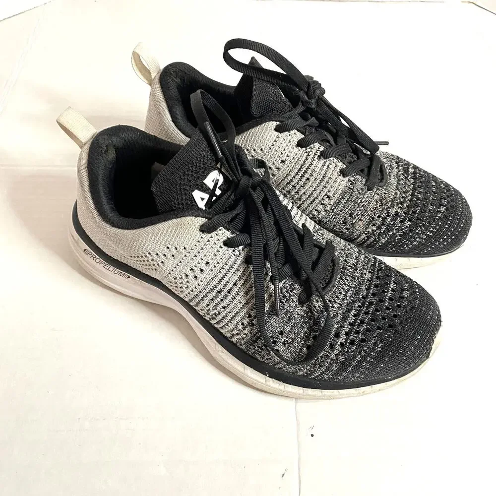 APL Women's Techloom Pro Black to Gray Athleisure Sneakers Lace Up Sz 7
